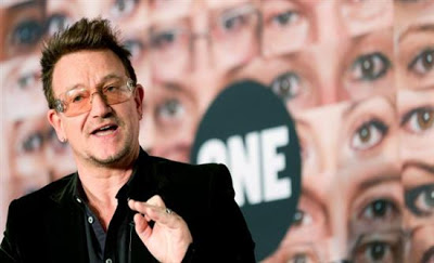 Ο Bono γράφει τραγούδι για το Παρίσι