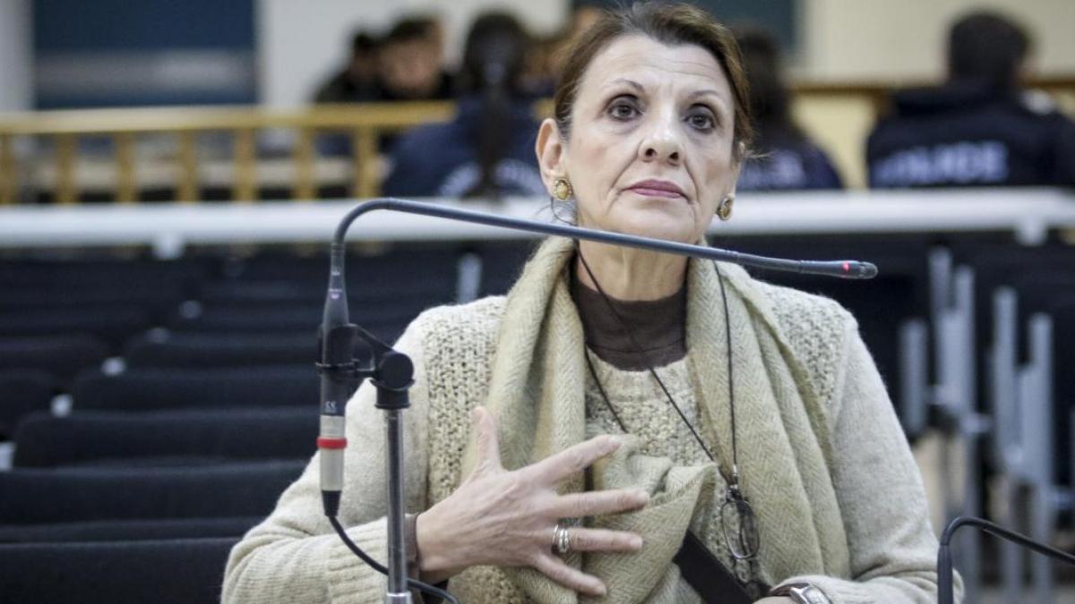 Μαρία Κανελλοπούλου: «Ο Πέτρος Φιλιππίδης πληρώθηκε πάρα πολύ καλά»