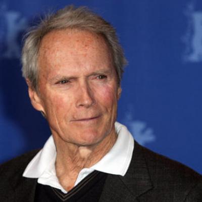Ο Clint Eastwood σώζει τη ζωή σηκώνοντας άνθρωπο 90 κιλών!
