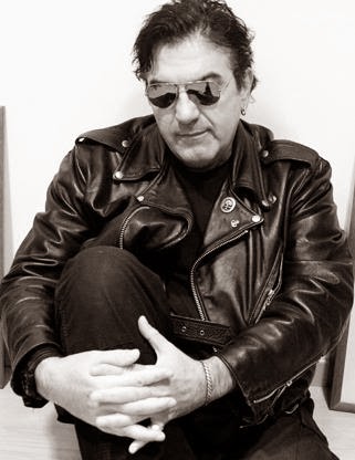 Δείτε ποιος κρυβόταν πίσω από τη φωνή του Big Brother