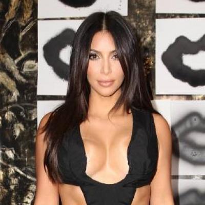 Νέες γυμνές φωτογραφίες της Kim Kardashian διέρρευσαν στο διαδίκτυο!