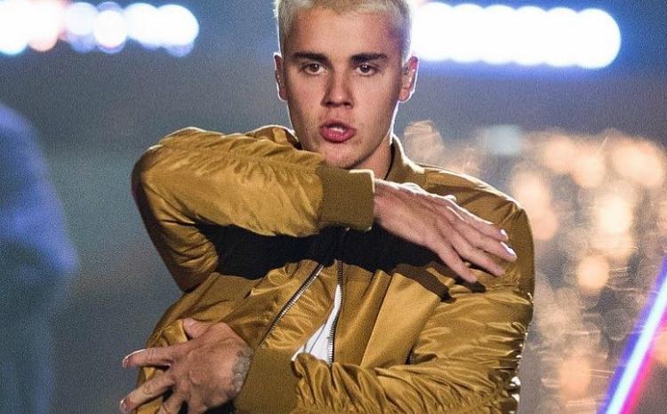 Παρατάει ο Justin Bieber την μουσική;