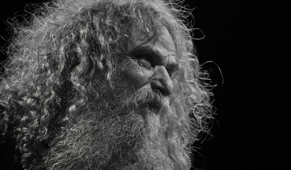 Ο Ψαραντώνης και ο αρχέγονος ήχος της Κρήτης στο Μικρό Θέατρο της Αρχαίας Επιδαύρου