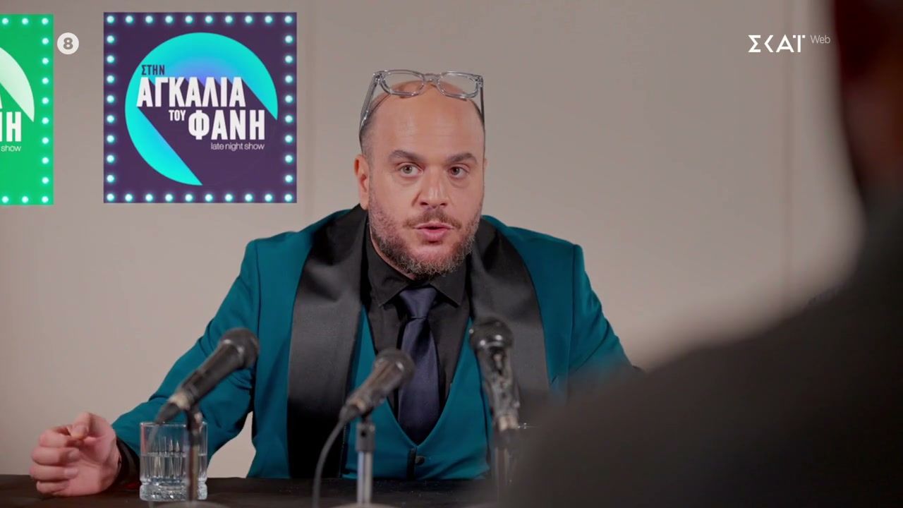 Στην Αγκαλιά του Φάνη: Το νέο late night show έρχεται τον Οκτώβριο