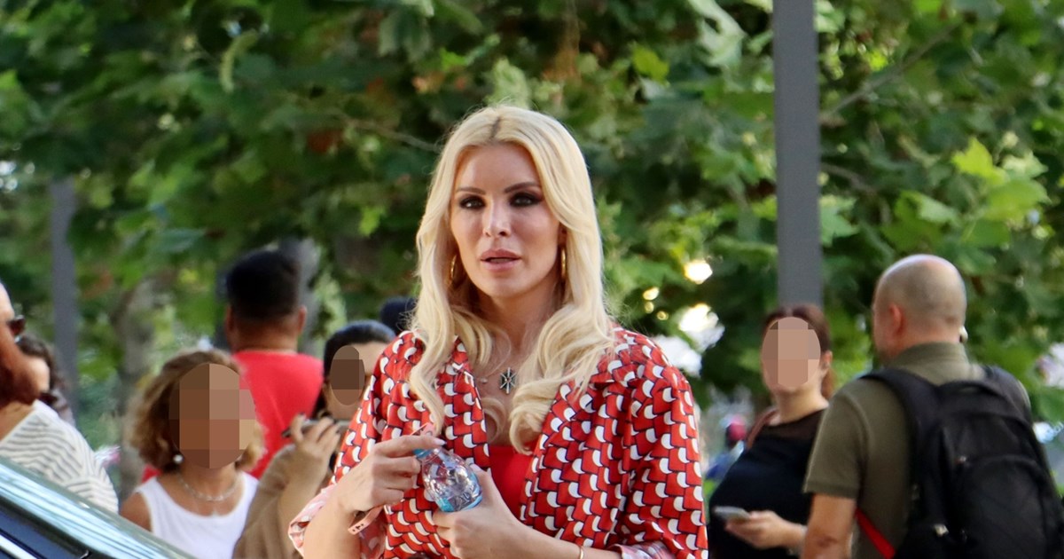 Κατερίνα Καινούργιου: Χαμός με τη χειρονομία φίλου και συνεργάτη της 